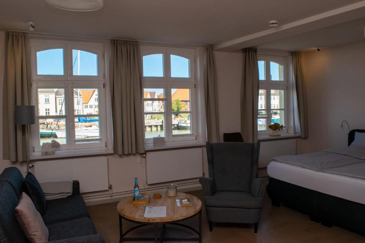 Glückstadt Hotel Das Brueckenhaus מראה חיצוני תמונה